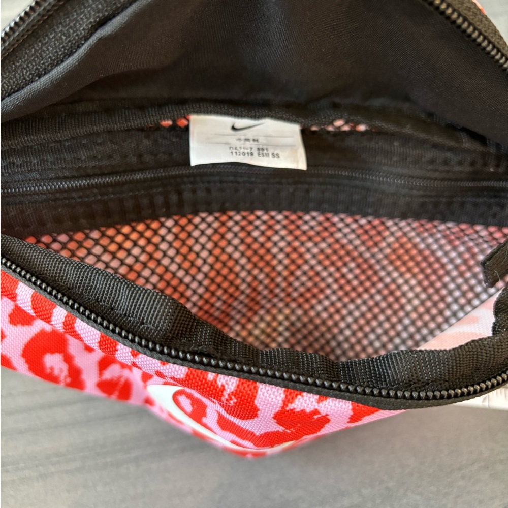 Nike Bum Bag - image 4